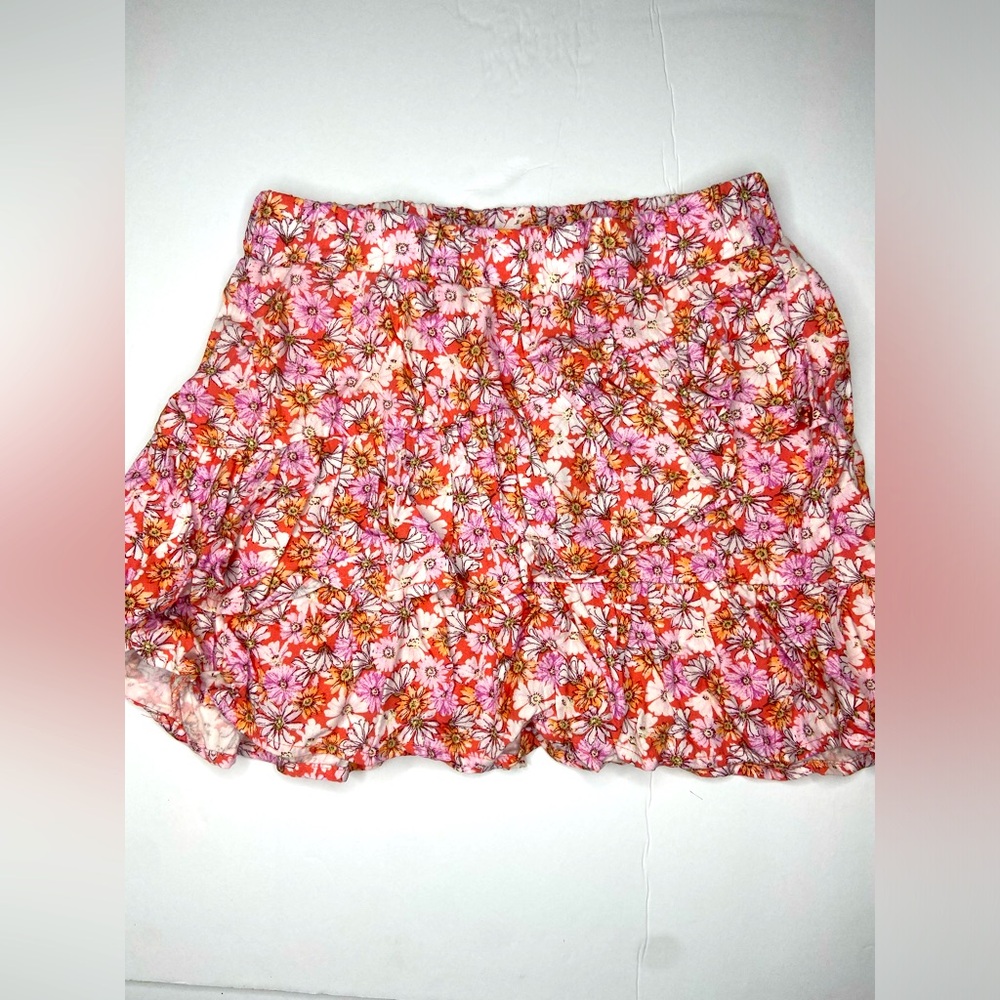 Flowery skirt for girls. Orange, pink and yellow